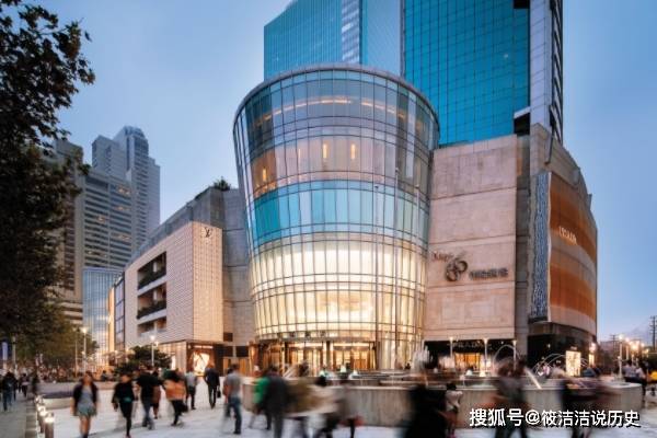 武汉恒隆广场最新动态与小巷风情小店揭秘